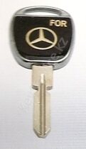Авто-лого  никель - Mercedes  широкий