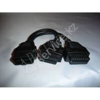 CB103 - OBDII Y cable M/2xF